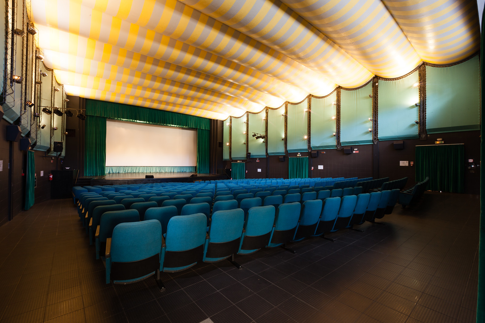 Cinema Teatro AMBRA-2